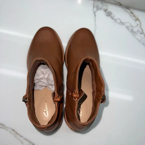 Clarks Tan Leather Ankle Booties - Picture 5 of 6